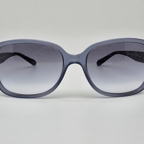 *SOLD* Coach HC 8241 L1031 Milky Blue Denim Frame Blue Gradient Lens Sunglasses - Picture 2 of 16